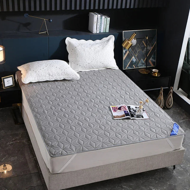 SereNovax Quilted Silent Waterproof Mattress Protector